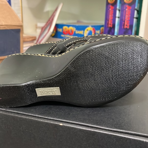 Born sandals - Picture 3 of 5